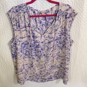 Juicy couture sleeveless blouse